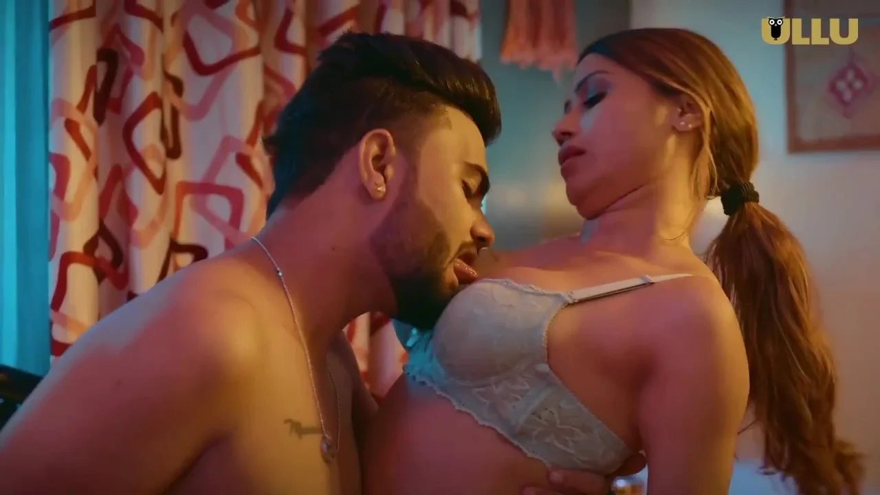 Aadhi Gharwali 2025 Ullu Hindi XXX Web Series Episode 6