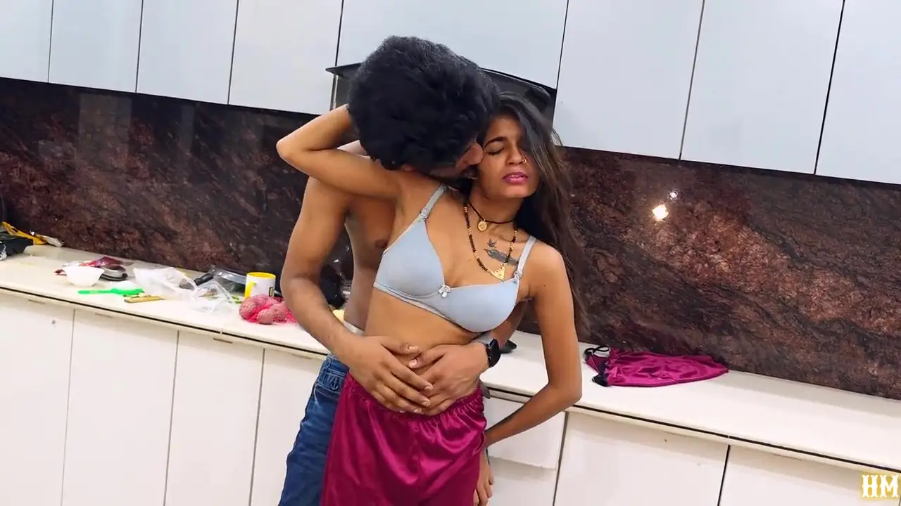 Girlfriend Boyfriend 2026 Hindi Uncut Hot Video
