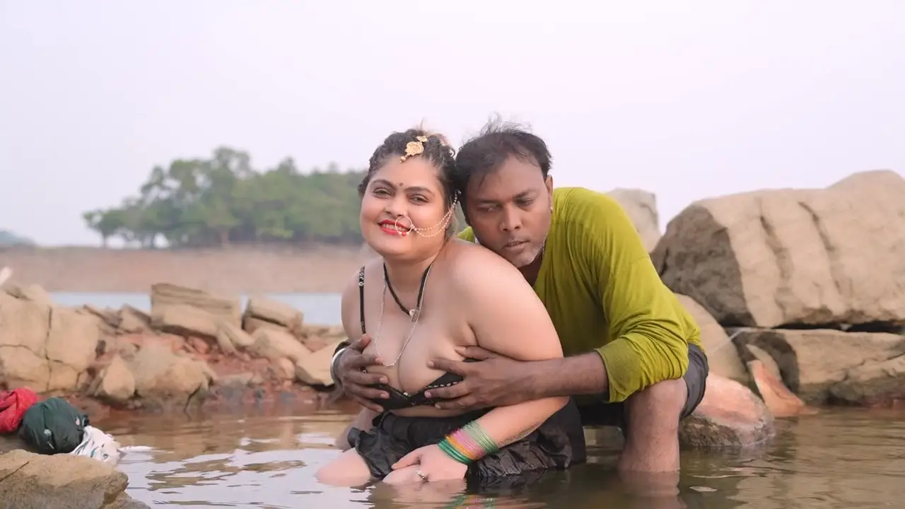 Village Couple Fun at River 2026 Hindi Uncut Hot Video